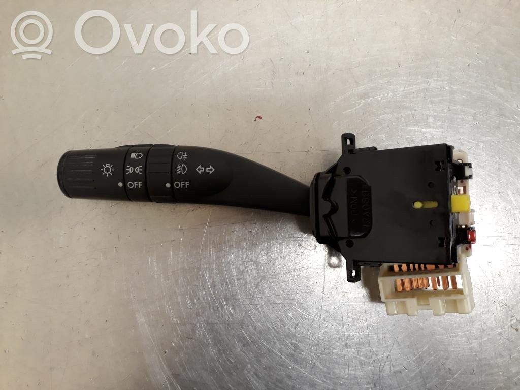 Subaru Outback Palanca de intermitentes