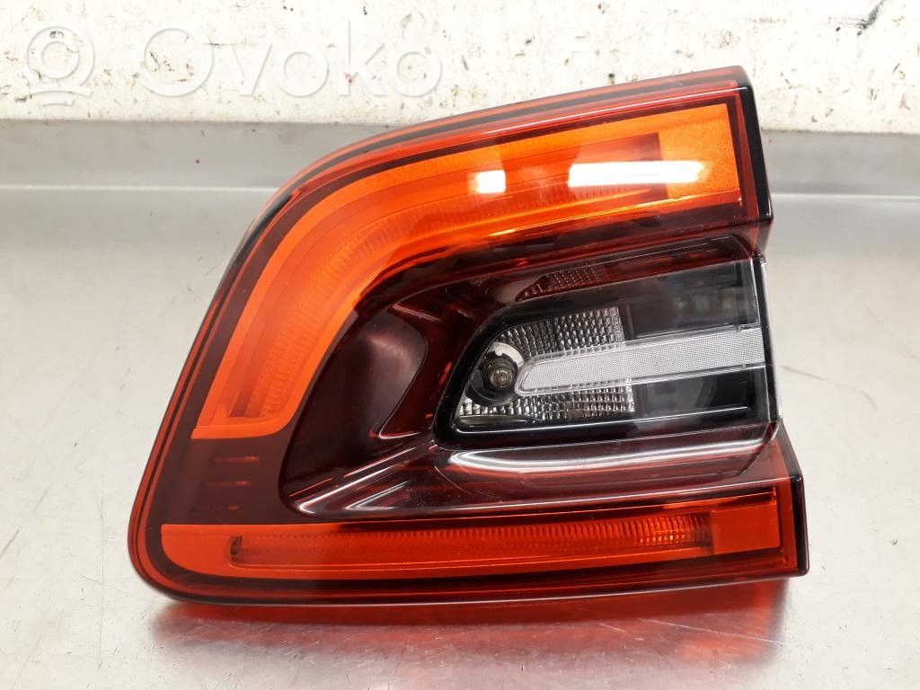 Renault Kadjar Takaluukun takavalot 