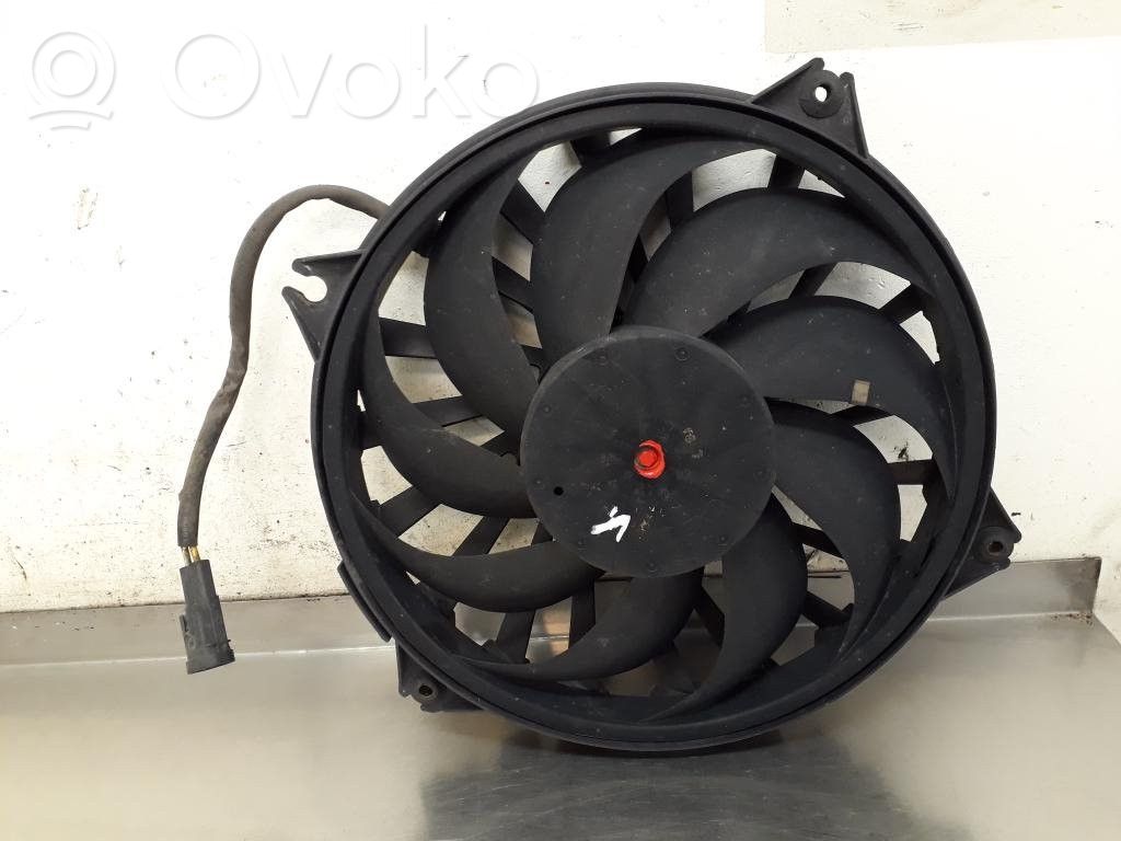 Peugeot Expert Ventilator electric răcire radiator 