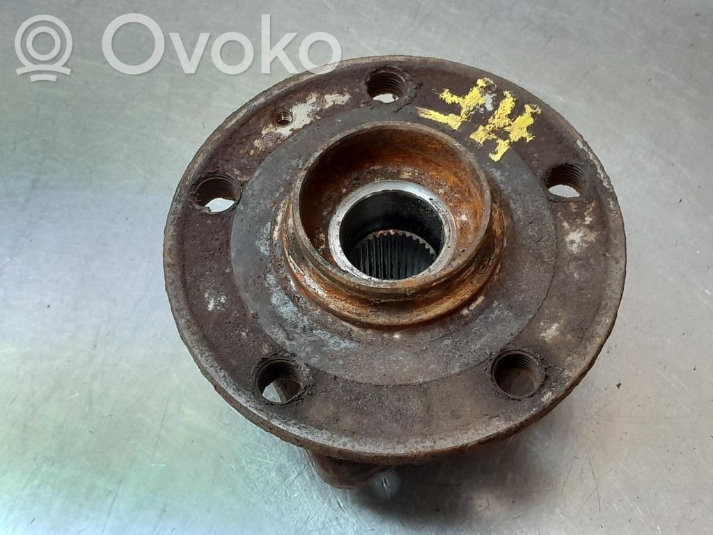 Volkswagen Golf VII Front wheel hub spindle knuckle 