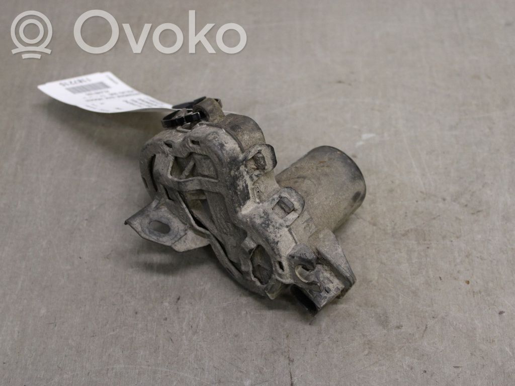 Volvo S90, V90 Takajarrusatula 