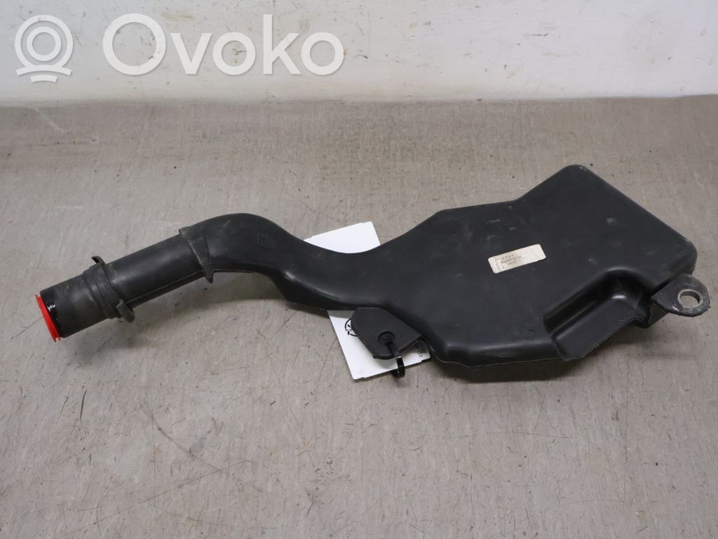 Audi A4 S4 B8 8K Tubo riempimento della vaschetta del liquido lavavetri