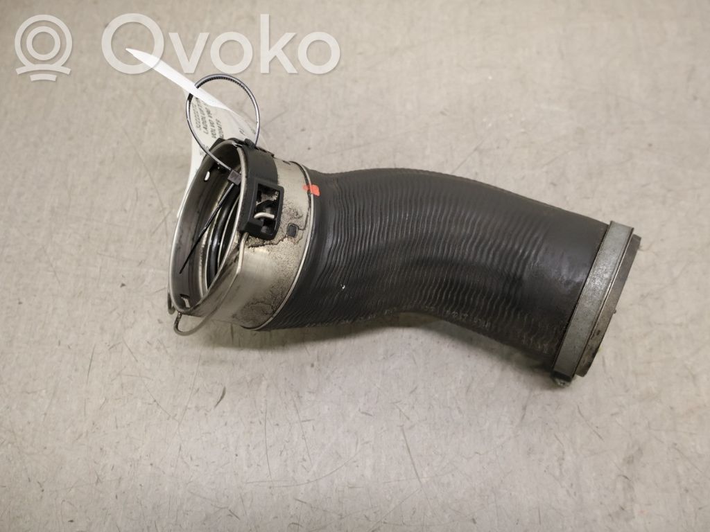 Volvo S90, V90 Schlauch / Leitung Ladeluftkühler