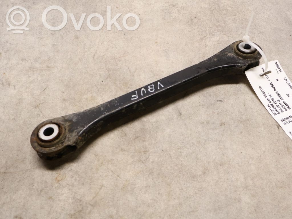 Volvo XC40 Querlenker hinten