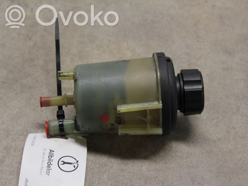 Volvo XC60 Ausgleichsbehälter Servopumpe