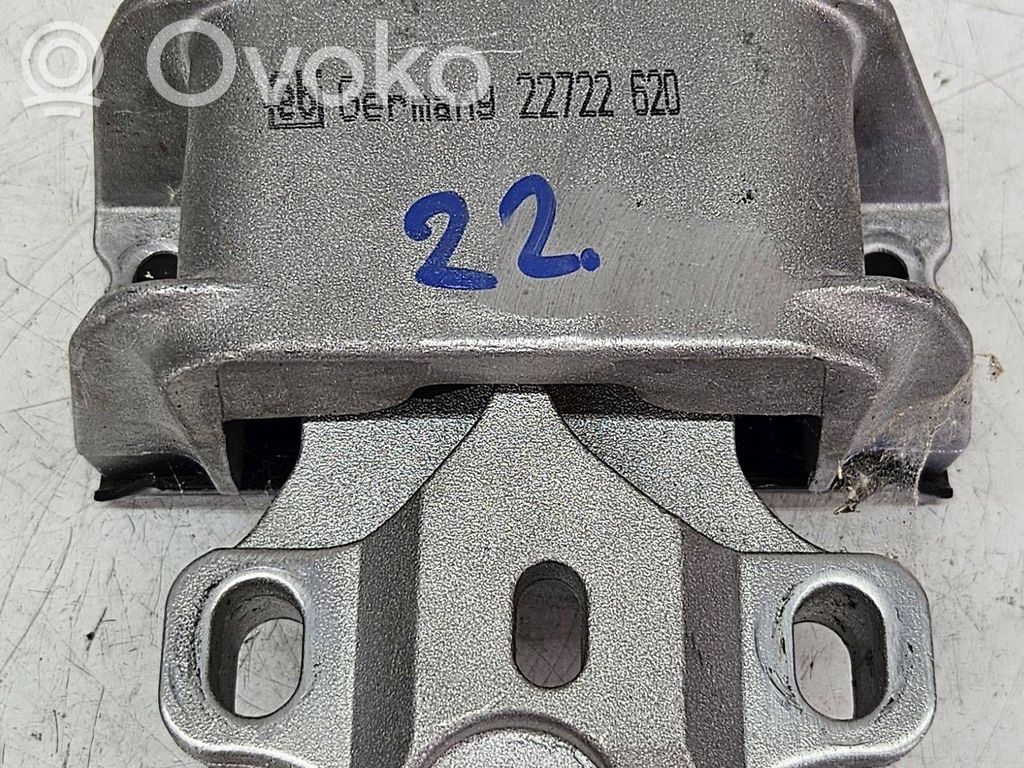 Volkswagen Golf IV Poduszka silnika 