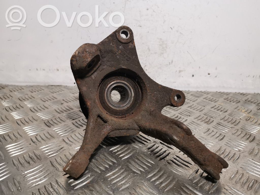 Front wheel hub
