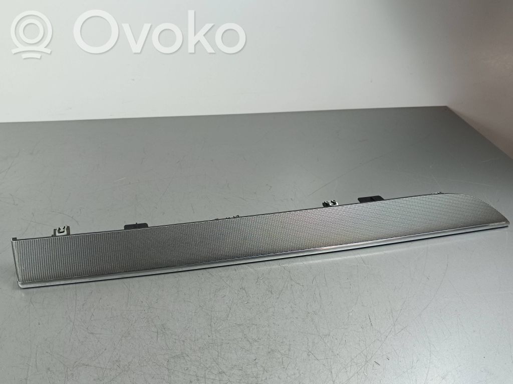 Volvo XC90 Kita salono detalė 