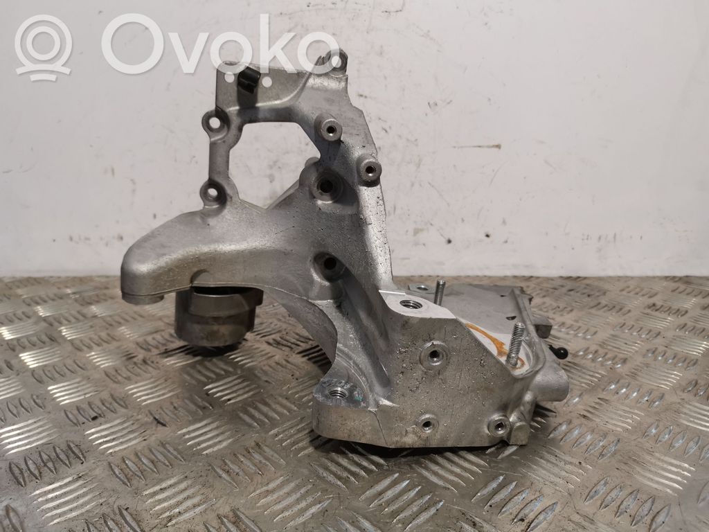 Fiat 500X Fuel pump bracket 