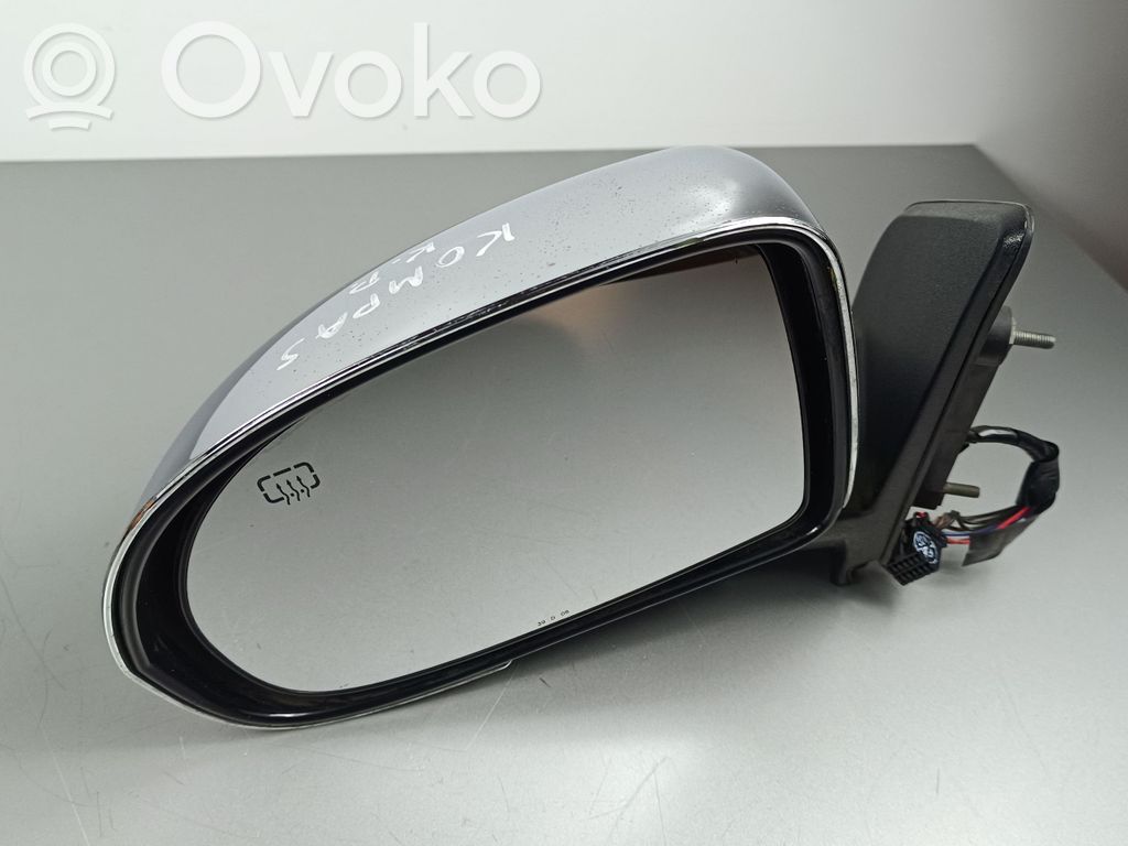 Front door electric wing mirror