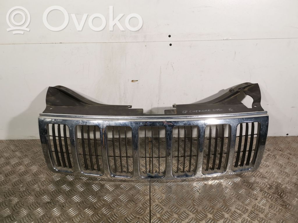 Jeep Grand Cherokee (WK) Front grill 