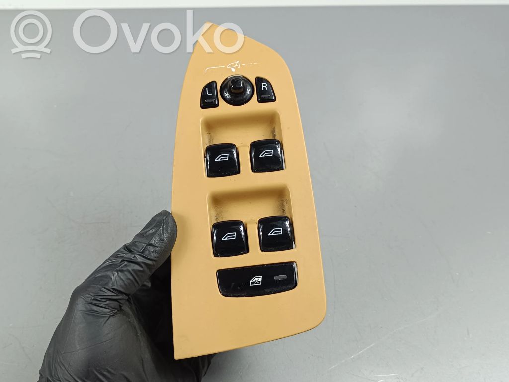 Volvo XC90 Electric window control switch 