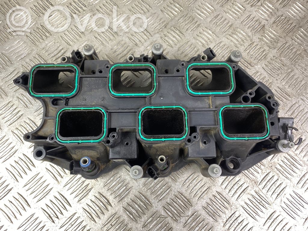 Jeep Grand Cherokee Kita variklio skyriaus detalė 