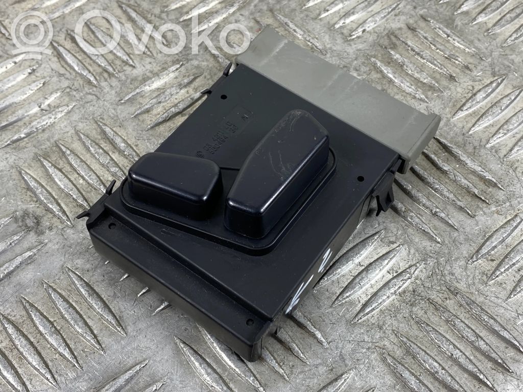 Jeep Grand Cherokee Seat control switch 