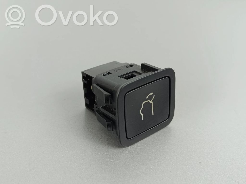 Jeep Grand Cherokee WL Tailgate/boot open switch button 