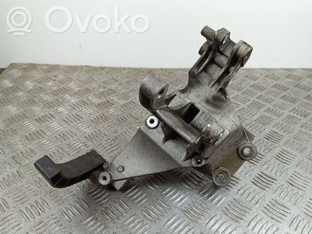 A/C compressor mount bracket   68254563AB