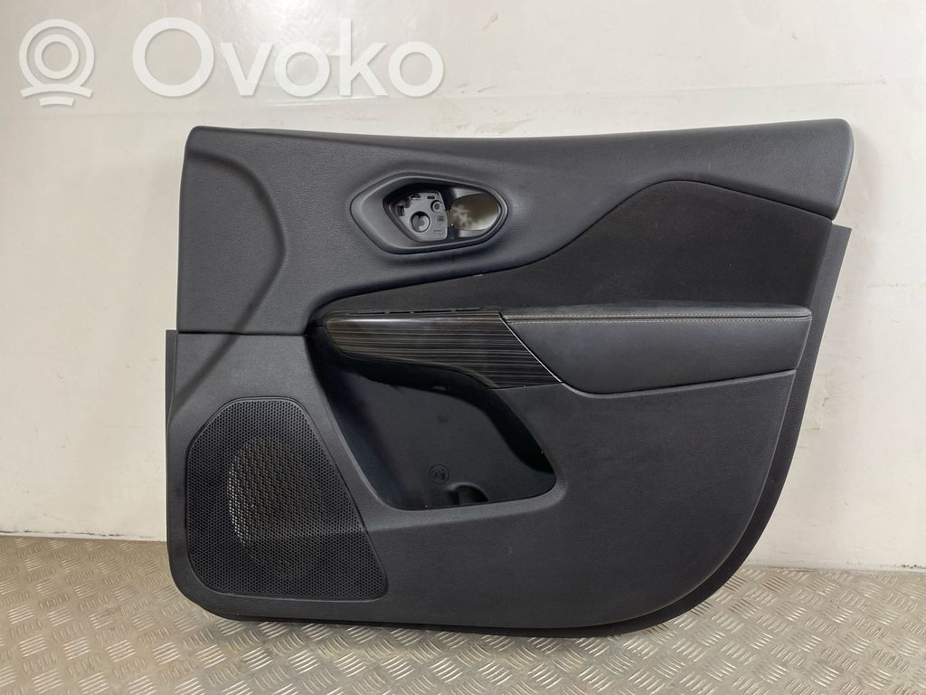 Jeep Cherokee KL Boczki / Poszycie drzwi przednich 