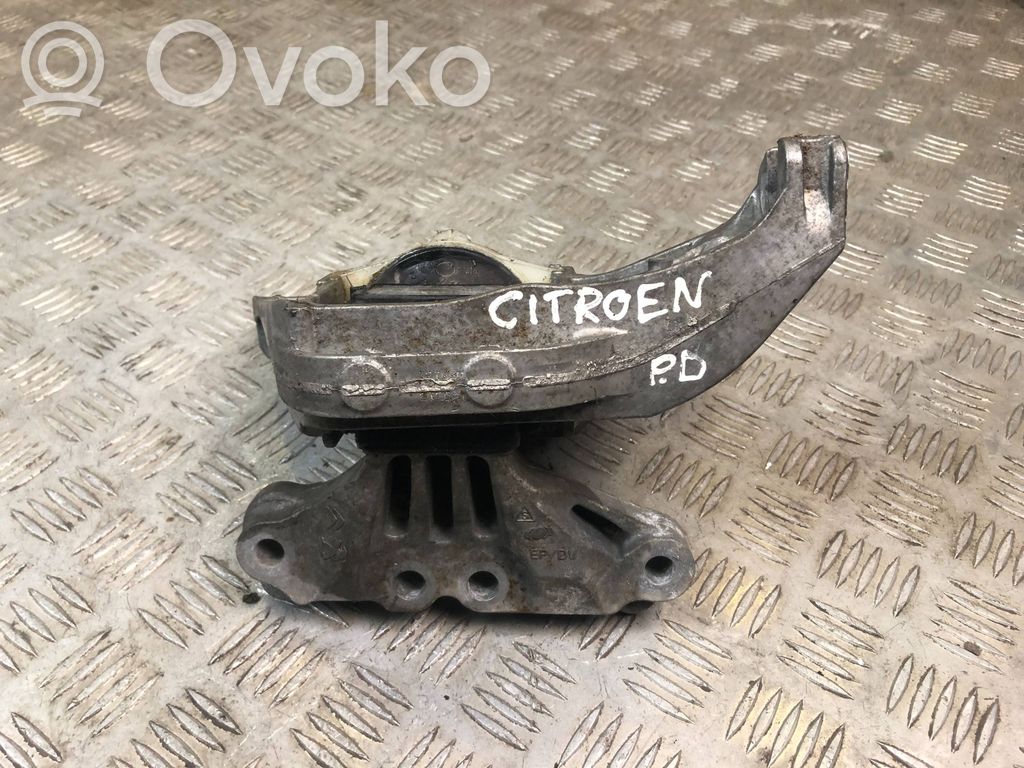Citroen C4 Grand Picasso Engine mount bracket 