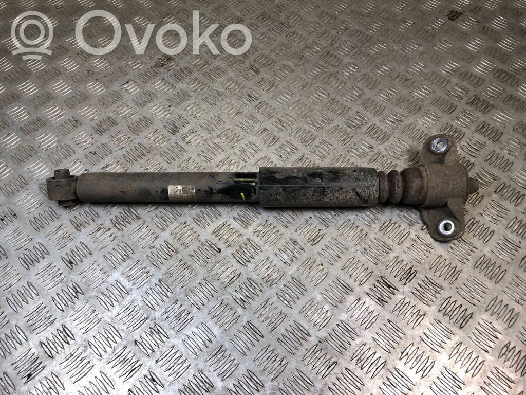 KIA Ceed Takaiskunvaimennin 