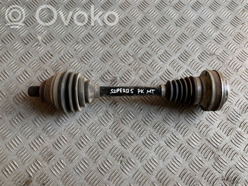 Skoda Superb B8 (3V) Eje de transmisión delantero 