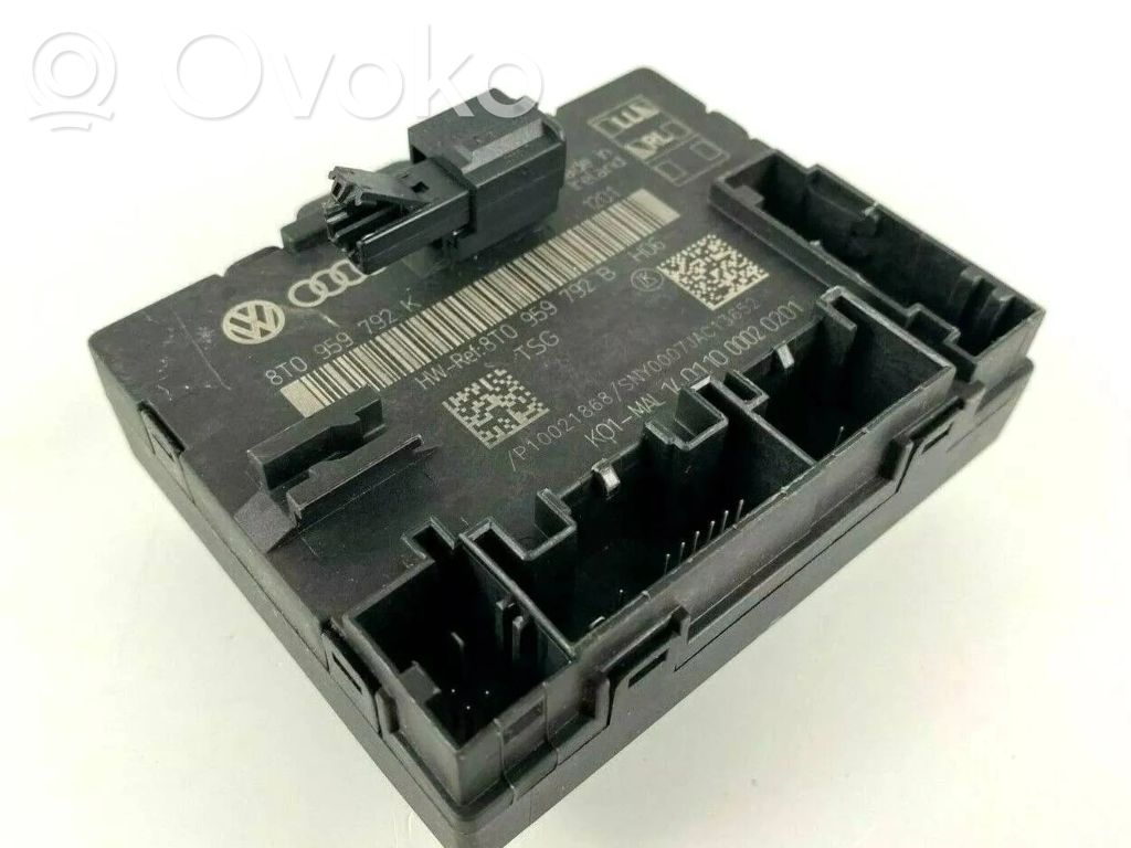 Audi A5 8T 8F Door control unit/module 