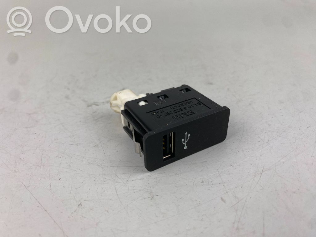 BMW i3 USB socket connector 