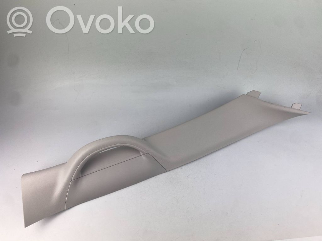 Chrysler Pacifica (A) pillar trim 