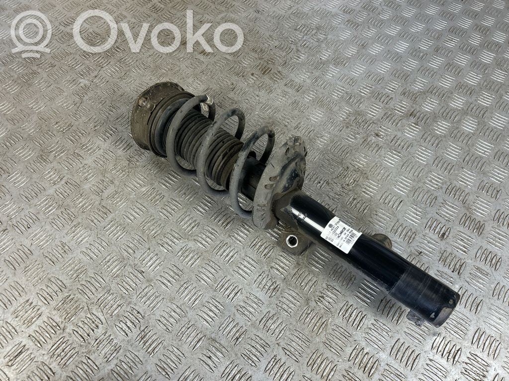 Skoda Superb B8 (3V) Amortyzator osi przedniej ze sprężyną 