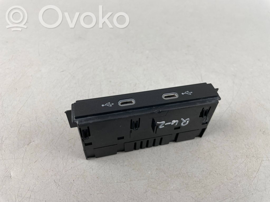 USB jungtis   89A035736