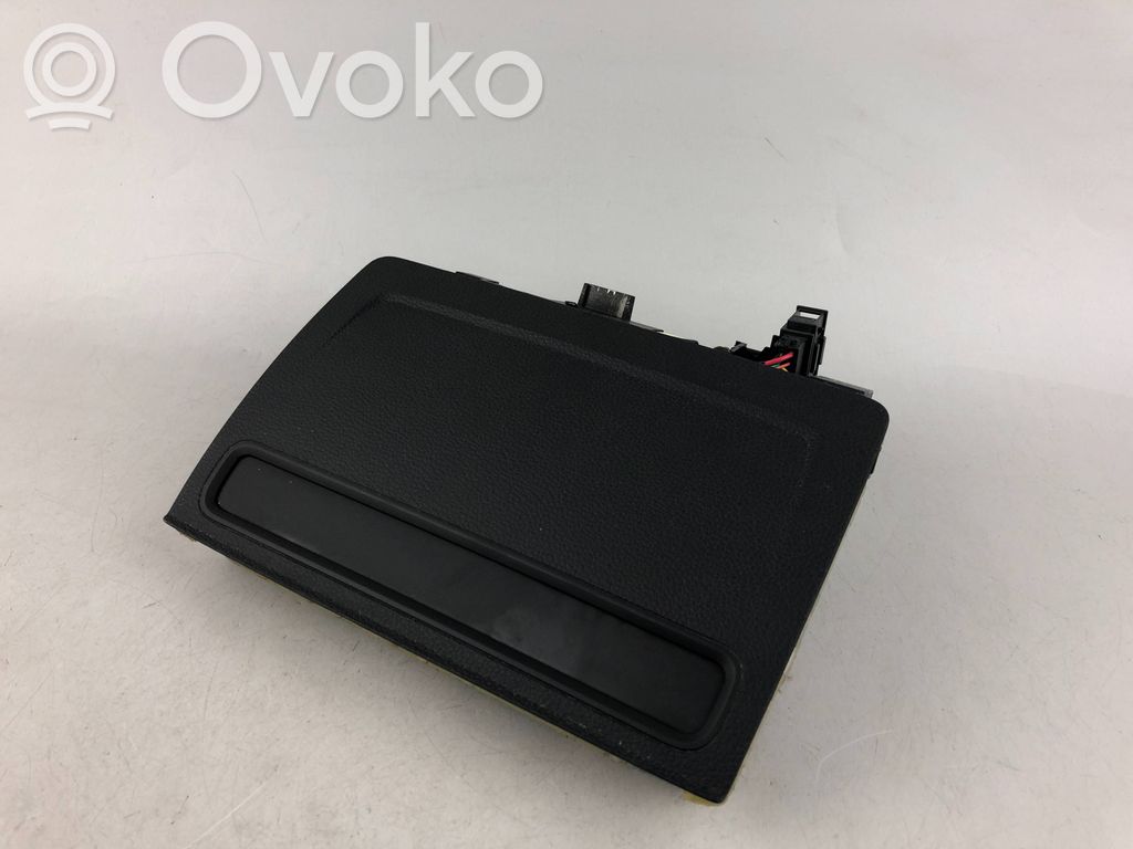 Audi A3 S3 8V Screen/display/small screen 