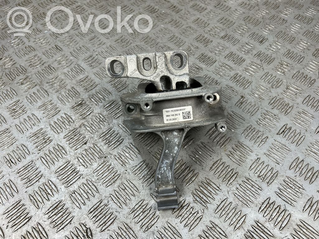 Volkswagen Golf VIII Engine mount bracket 