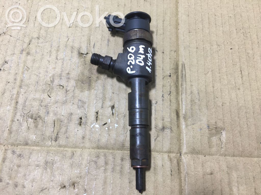 Peugeot 206 CC Polttoainesuutin 