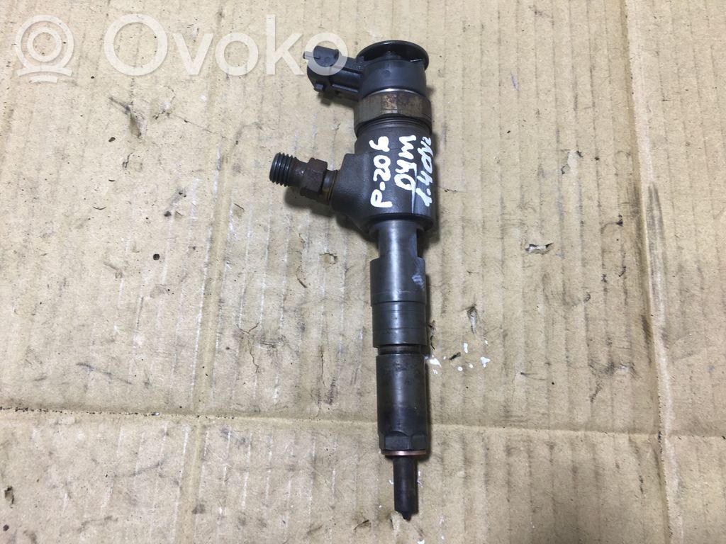 Peugeot 206 CC Polttoainesuutin 