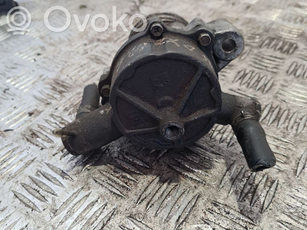 Mazda 626 Power steering pump 