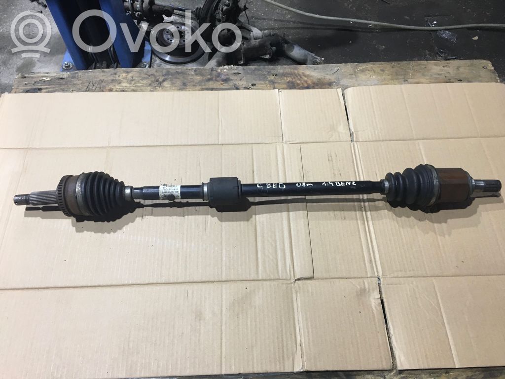 KIA Ceed Priekinis pusašis 
