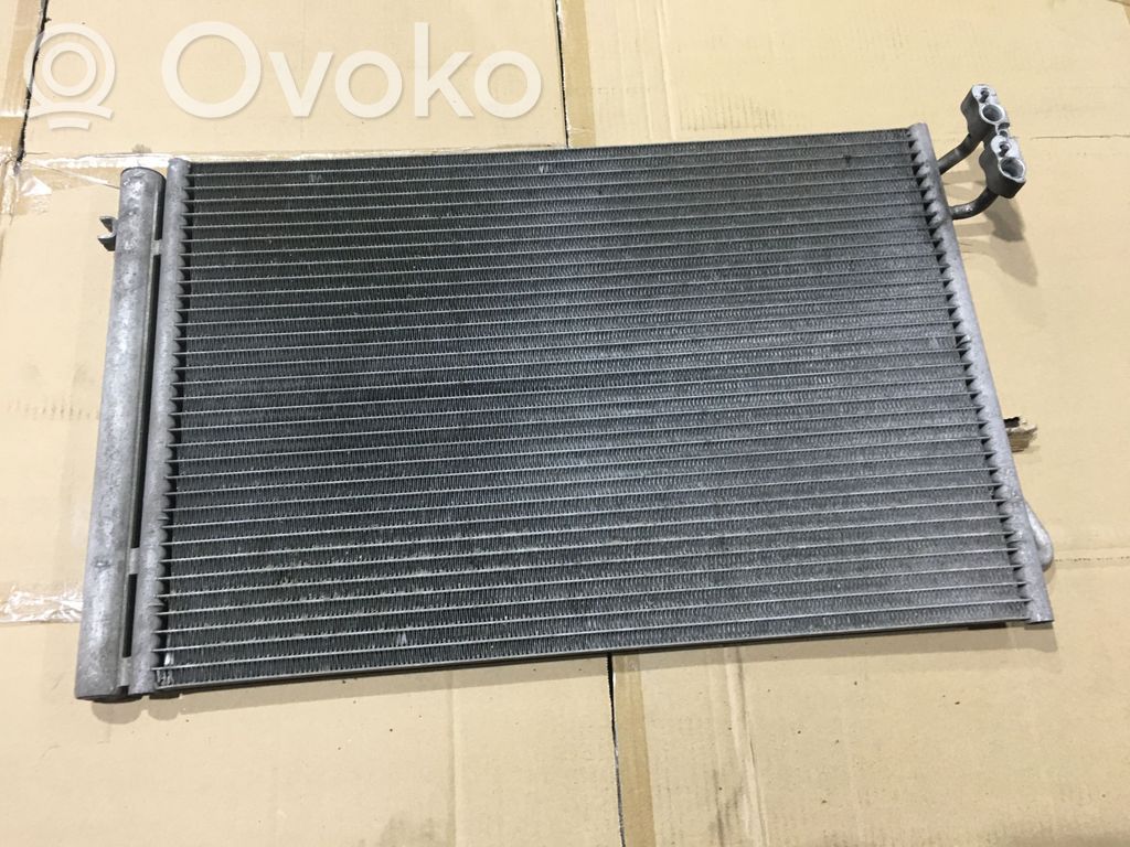 BMW 1 E81 E87 Gaisa kondicioniera dzeses radiators 