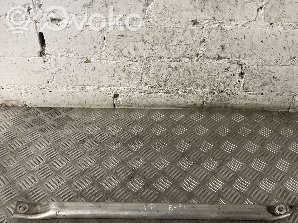 BMW X6 E71 Cita veida dzinēja nodalījuma detaļa 