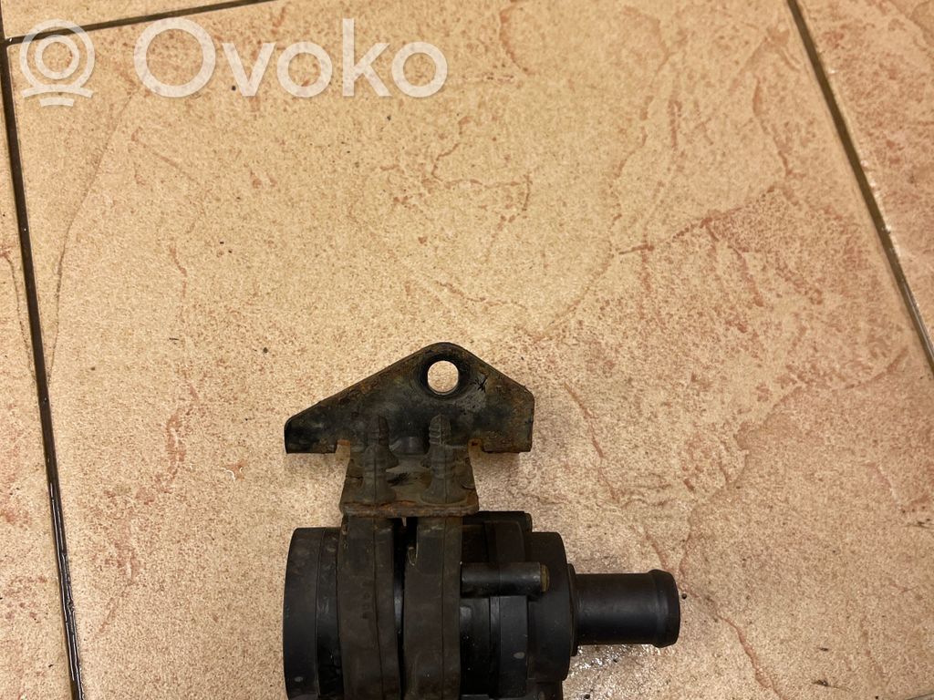 Audi Q7 4L Pompa cyrkulacji / obiegu wody 
