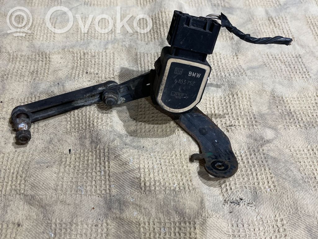 BMW X5 E70 Air suspension front height level sensor 