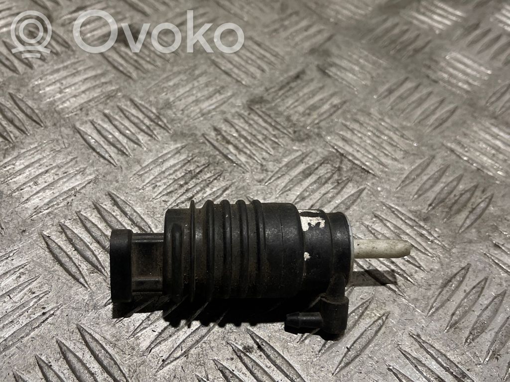 Renault Espace III Windscreen/windshield washer pump 