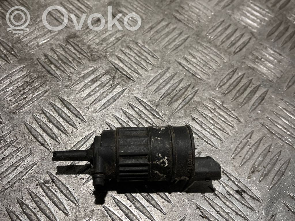 Renault Espace III Windscreen/windshield washer pump 
