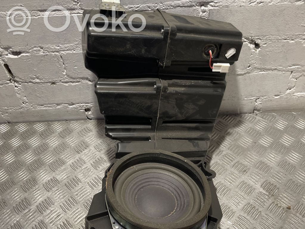 Lexus RX 450H Altavoz subwoofer 