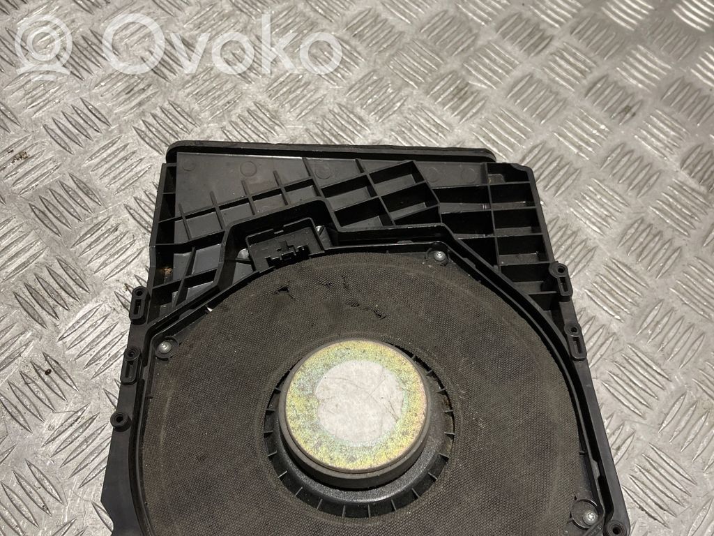 BMW 5 E60 E61 Subwoofer 