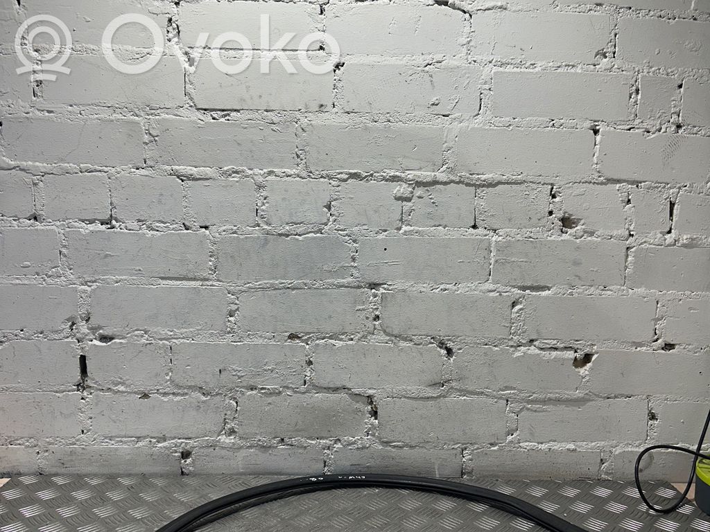 BMW 1 E81 E87 Engine compartment rubber 