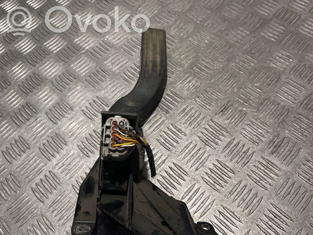 Ford Mondeo Mk III Accelerator throttle pedal 