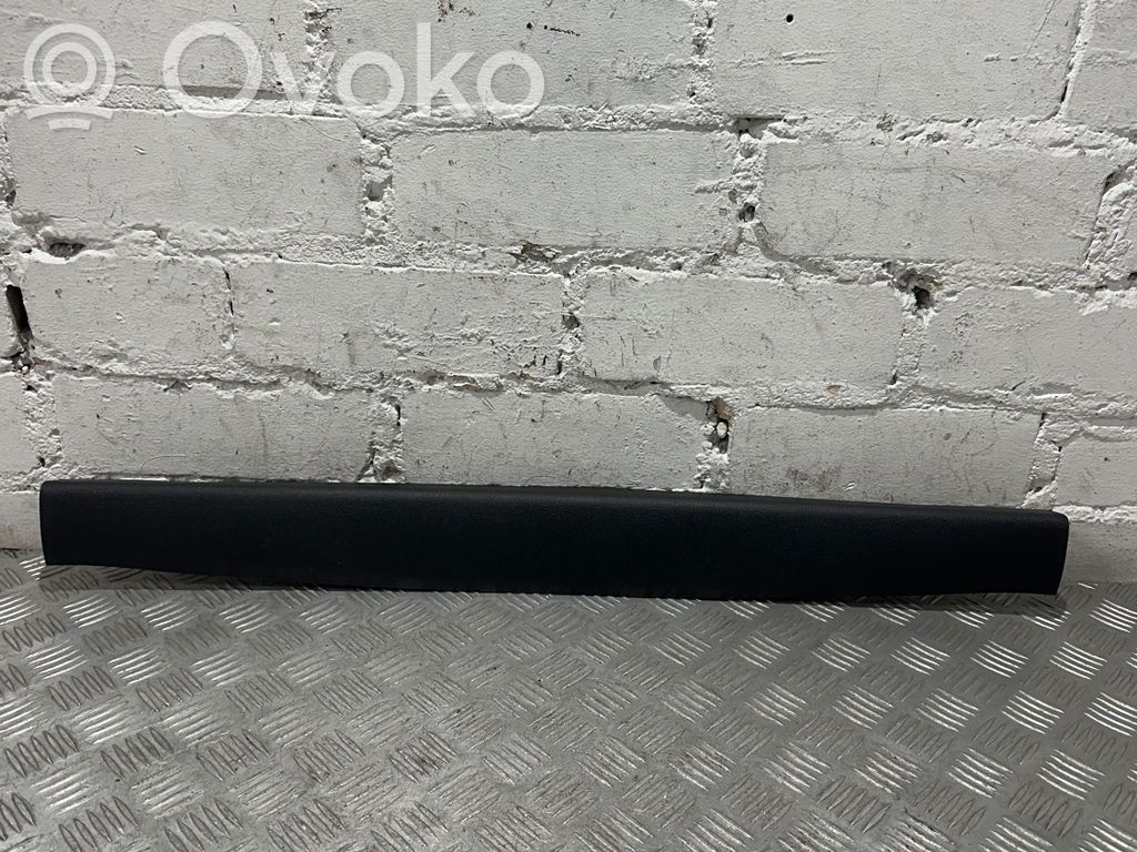 KIA Sorento Moldura de la puerta trasera 