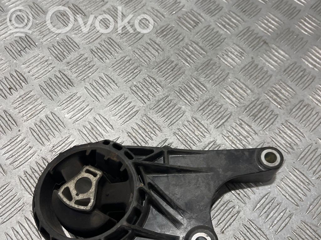 Engine mount bracket   13248600