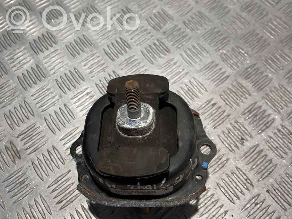 BMW X5 F15 Engine mount bracket 
