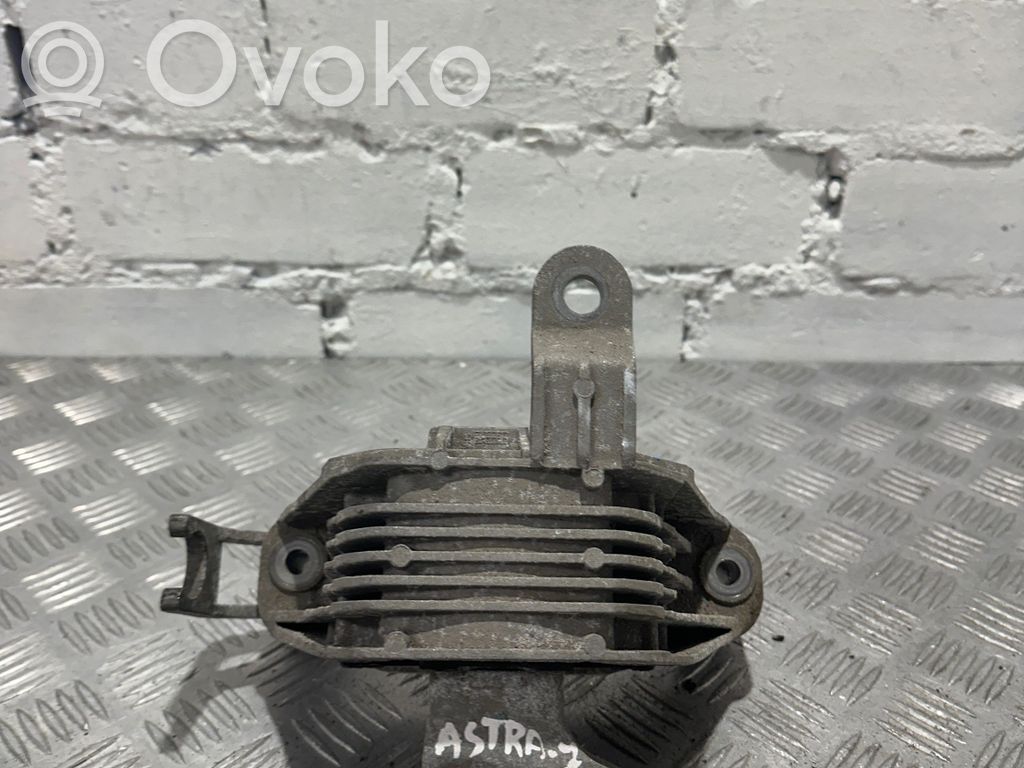 Engine mount bracket   13248476