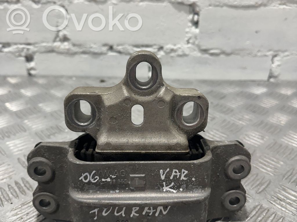 Volkswagen Touran I Engine mount bracket 